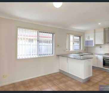 For Lease: Spacious Family Living in a Convenient Acacia Ridge Loca... - Photo 2