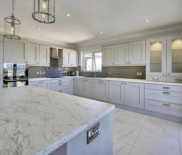 24 O'Neills Place, Church Road, Holywood, BT18 9BU - Photo 3