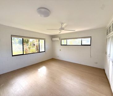 Spacious Family Home in the Heart of Cooroy - Photo 5