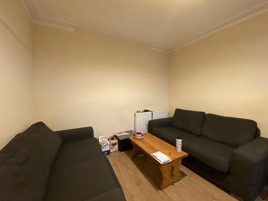 6 bedroom semi-detached house to rent - Photo 1