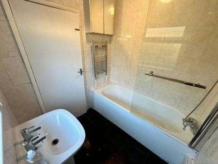 3 Bed End Terrace, Davidson Road, CR0 - Photo 5