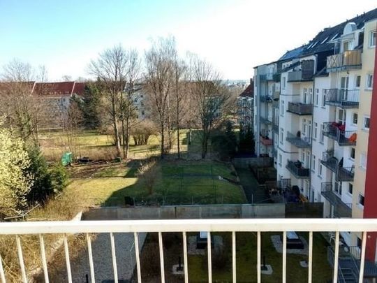 ***Altbaucharme im Jugendstilviertel - helle 4-Raum Wohnung mit Balkon*** - Foto 1