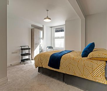 Mixed use to rent - Photo 3