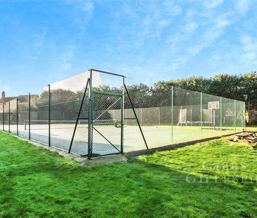 Green Tiles, Green Tiles Lane, Denham, Uxbridge, UB9 - Photo 4