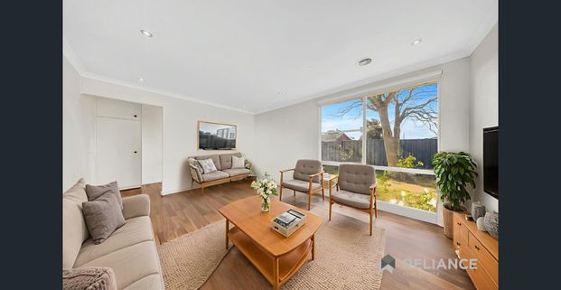 Spacious Family Home in a Prime Werribee Location - Photo 1