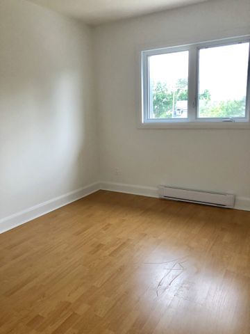 330#11 126e rue Shawinigan-Sud - Photo 2