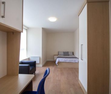 Studio to rent - Photo 5