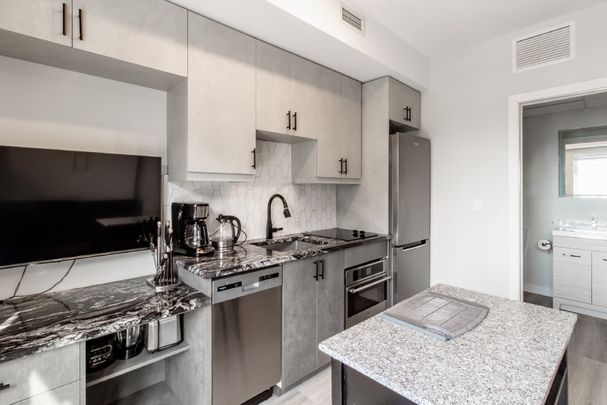 92 Hinton Avenue North - 606 - Photo 1
