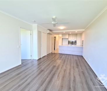 Extra Large 2 Bedroom Apartment - Photo 2
