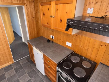 1 bedroom flat to rent - Photo 4