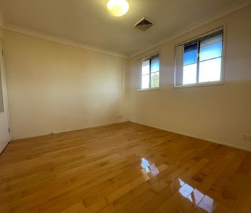 Spacious Family Home in Prime Bexley Location - Photo 3