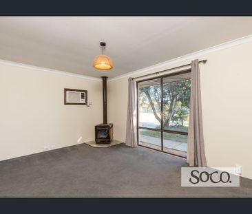 Comfortable Family Home in a Prime Safety Bay Location - Photo 1