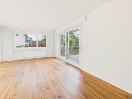 Charming 5.5-room single-family house with garden in Herzogenbuchsee, canton of BE - Photo 3