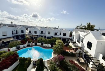 Puerto Rico, Canary Islands 35130