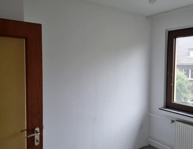 Helle 3-Zimmer Wohnung im 3. OG in Duisburg-Neumühl - Photo 1