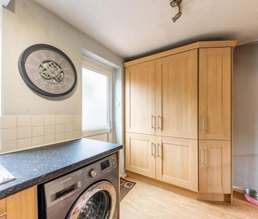 2 bedroom semi-detached house to rent - Photo 4