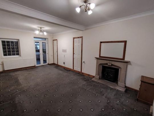 3 bedroom terraced house to rent - Photo 1