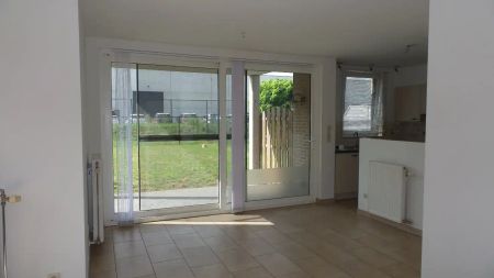 Gelijkvloers appartement met 2 slaapkamers, terras en ruime tuin te Hasselt. - Photo 2