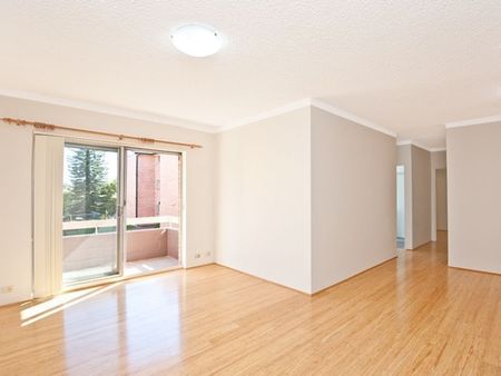 Three Bedroom Apartment In A Well Maintained Security Complex - Photo 2