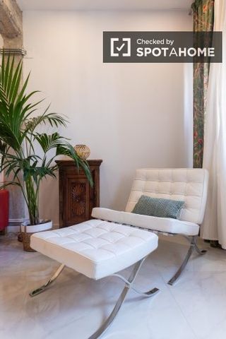 valencia, Valencian Community 46018 - Photo 3