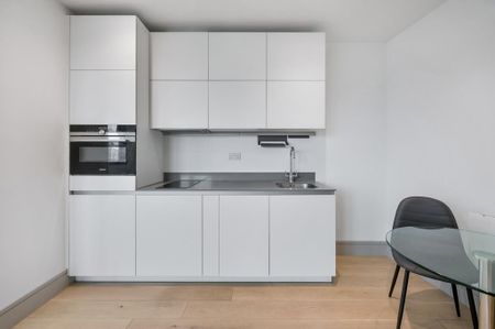 Studio to rent - Photo 2