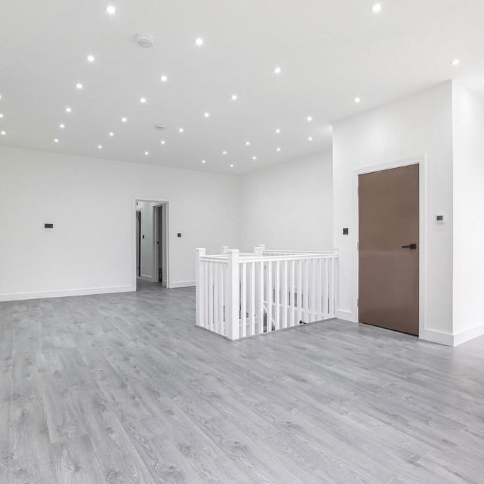 4 bedroom ground floor flat to rent - Photo 1