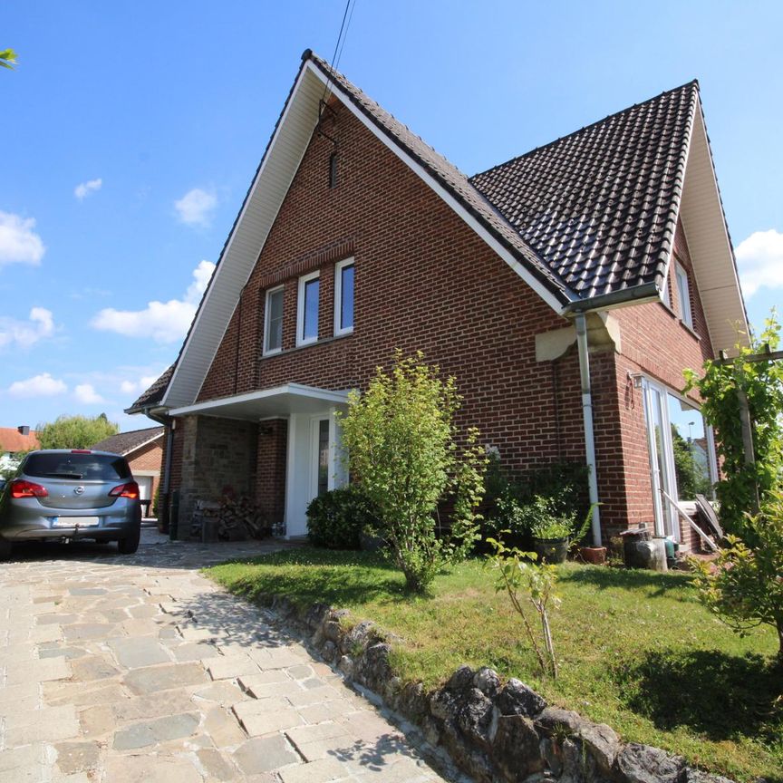 Quartier du Petit-Ry - Spacieuse maison 4 CH - 2 SDB à 1340 Ottignies-Louvain-la-Neuve  Loyer: 1 760 € - Foto 1