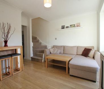 1 bedroom semi-detached house to rent - Photo 5