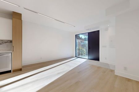 For Lease - 168 Pearson Avenue Unit# Main Floor, Toronto, Ontario - Photo 3