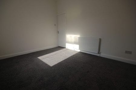 Connie Street - Photo 3