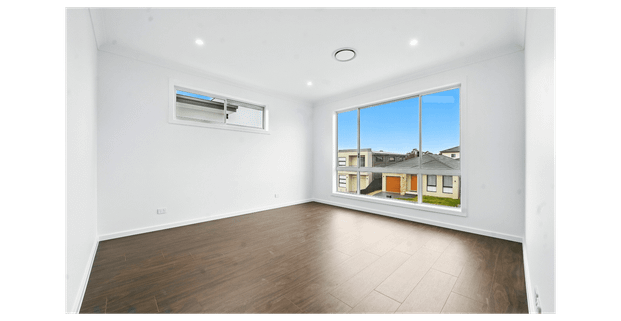 For Rent Elegant 5-Bedroom Family Home with Modern Comforts - Photo 1