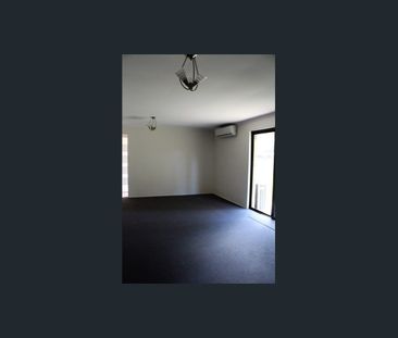 9 Costello Place, Stafford Heights, Qld 4053 - Photo 4