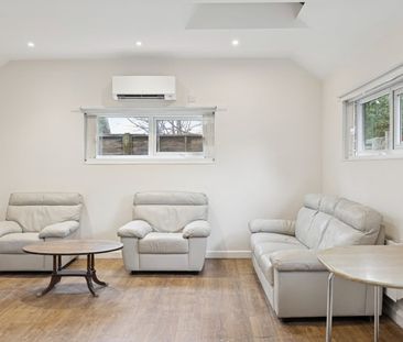 1 Bed Bungalow, Hamilton Road Mews, SW19 - Photo 4