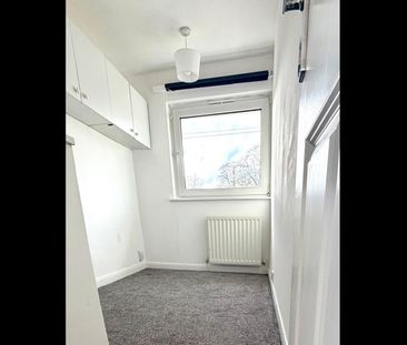 3 Bed End Terrace, St Saviours Road, RG1 - Photo 3