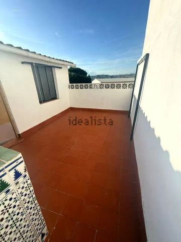 Alquiler de casa o chalet independiente en Calle González Marín - Photo 4