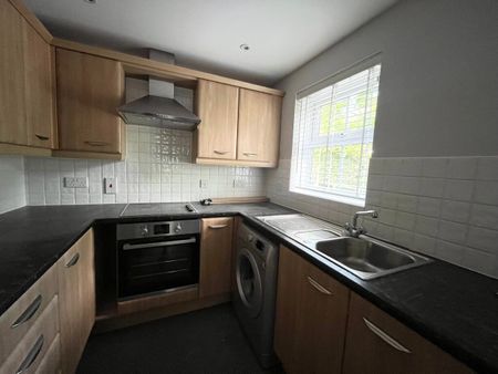 Woodland Walk, Aldershot, Hampshire, GU12 - Photo 4