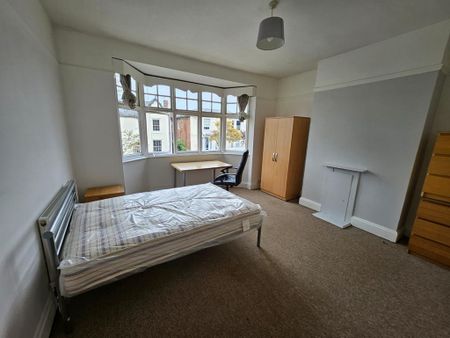 5 bedroom terraced house to rent - Photo 3