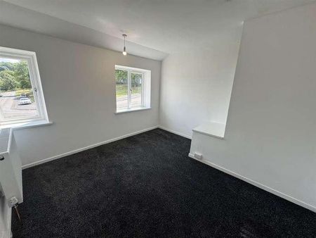 Fairhaven Green, Bradford, BD10 - Photo 5