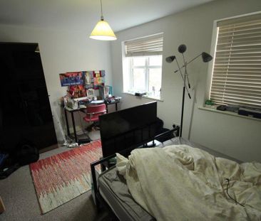 4 bedroom house to rent - Photo 3