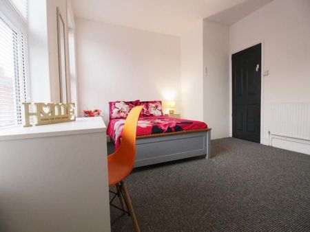 Student Accommodation, 29 Eastbourne Street, Monks Road, Lincoln, Lincolnshire, LN2 5BW, United Kingdom - Photo 5