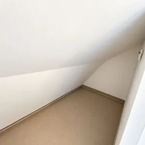 Charmante 2-Zimmer Dachgeschoßwohnung in 1130 Wien, 51m², Miete EUR734,20 - Photo 2