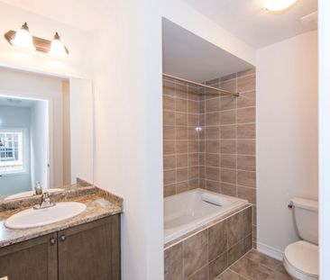 For Lease - 78 Saint Dennis Road, Brampton, Ontario - Photo 2