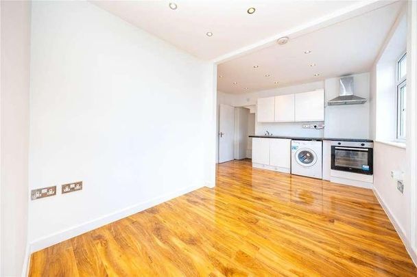 Bower Lane, Maidstone, Kent, ME16 - Photo 1
