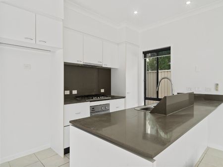 27 Casuarina Drive, Molendinar - Photo 5