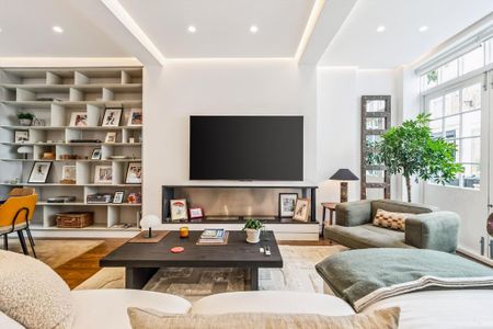 4 bedroom end of terrace house to rent - Photo 4