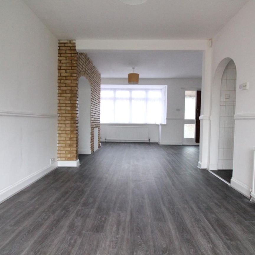 Hillbourne Close, Hayes - Photo 1