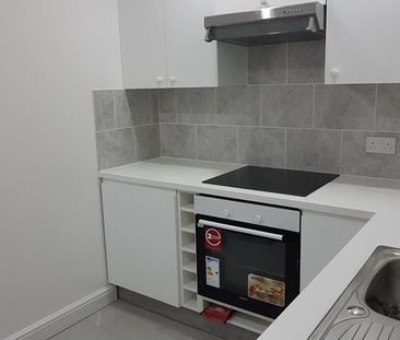 4 Bed Terraced House, Woodside Road, SO17 - Photo 6