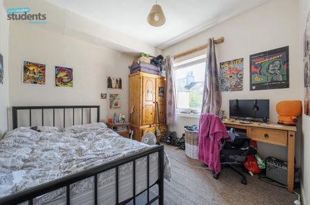 5 bedroom terraced house to rent - Photo 4