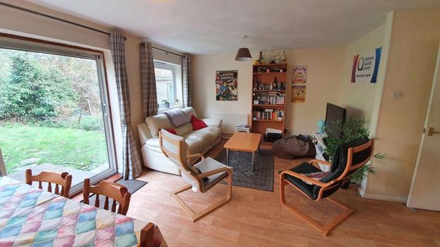 4 bedroom house to rent - Photo 1