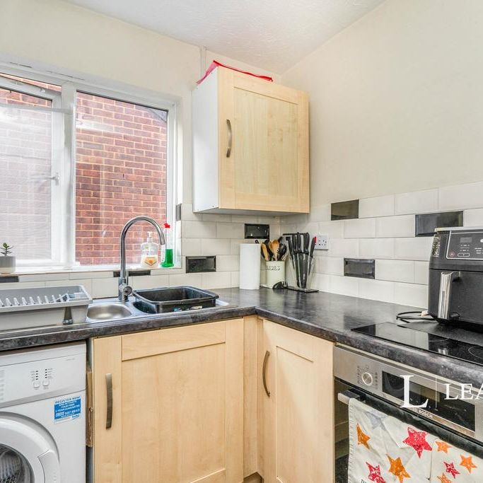 1 bedroom property to rent - Photo 1